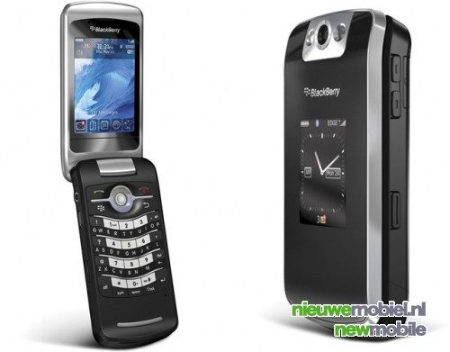 BlackBerry introduceert met nieuwe Pearl 8220 eerste clamshell-model