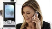 Sony Ericsson T715; beschaafde alleskunner