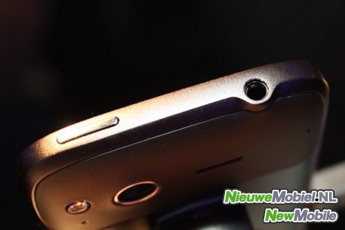 HTC Desire S top HTC Desire S top