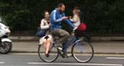 Campagne gestart om te wijzen op gevaar smartphonegebruik op de fiets