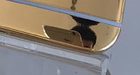 HTC maakt persfoto van gouden One M9 met iPhone