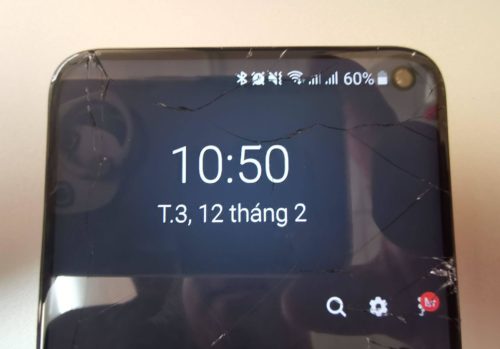 Ook het scherm van de aankomende Samsung Galaxy S10e kan stuk 😱