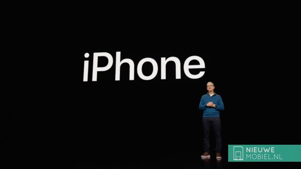 Tim Cook over iPhones