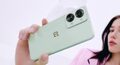 ts OnePlus Nord 2T 5G Selfie Woman