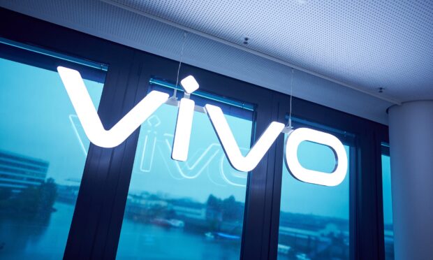 Sign showing the Vivo logo