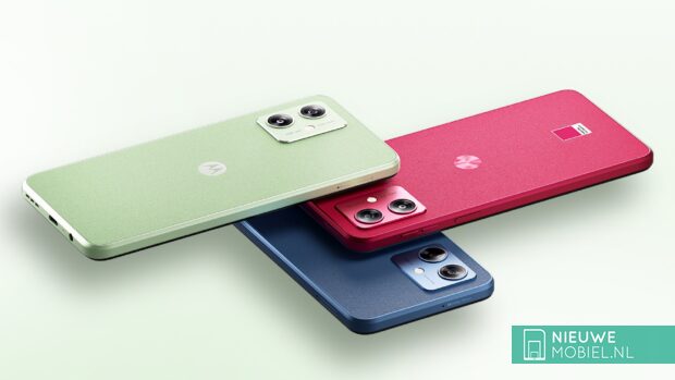 Three colors of the Motorola Moto G54 5G