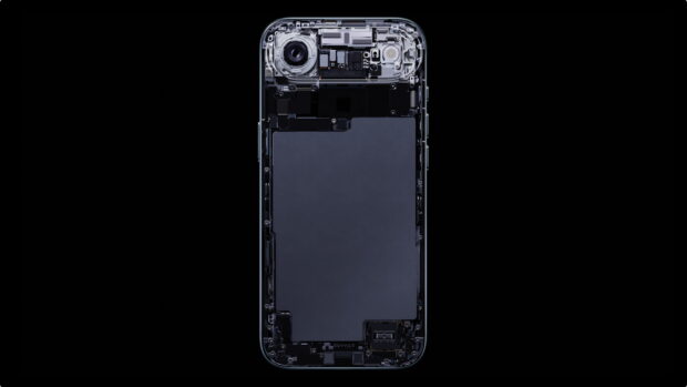 Apple iPhone Air internal components
