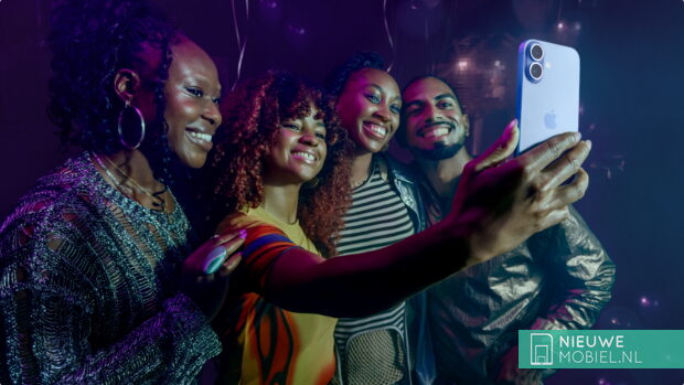 Apple iPhone 17 Center Stage front camera taking selfie