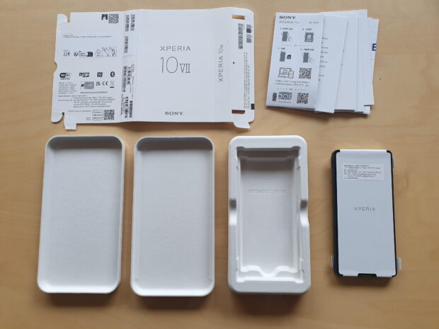 Sony Xperia 10 VII comes without USB cable via Reddit u/Brick-Fish Sony Xperia 10 VII comes without USB cable via Reddit u/Brick-Fish