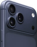 Apple iPhone 17 Pro Max blauw camera closeup
