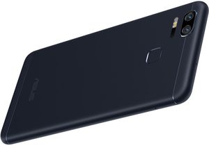 Asus Zenfone Zoom S schwarz Rückseite rotiert