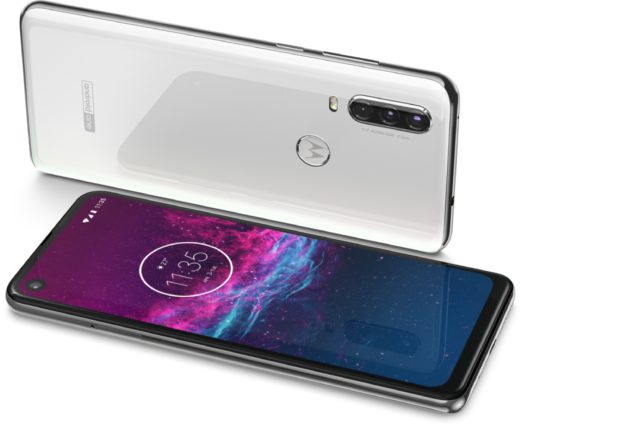 Motorola One Action white overview