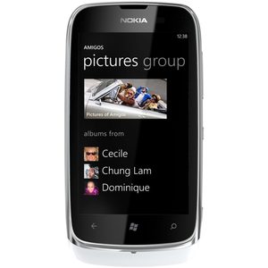 Nokia Lumia 610 wit voorkant