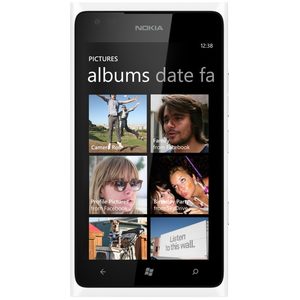 Nokia Lumia 900 hvit foran