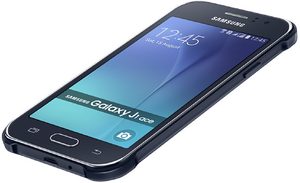 Samsung Galaxy J1 Ace Duos negro tapa delantera lado derecho abajo aslant