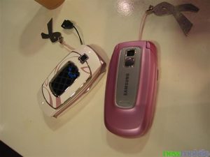Samsung X650 Pink Ribbon Edition 17