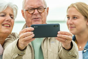 Senifone S1 lifestyle 1