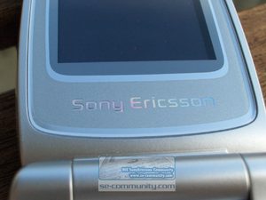 Sony Ericsson Z300i 13